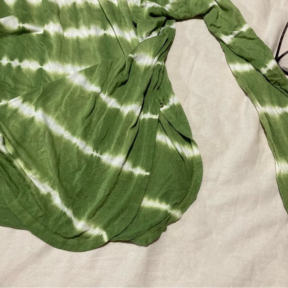 Sweet Romeo Green & White Long Sleeve Tie Dye Tee with Thumb Holes - Picture 8 of 8